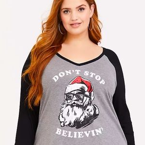 TORRID DISTRESSED GREY SANTA BELIEVE RAGLAN TEE